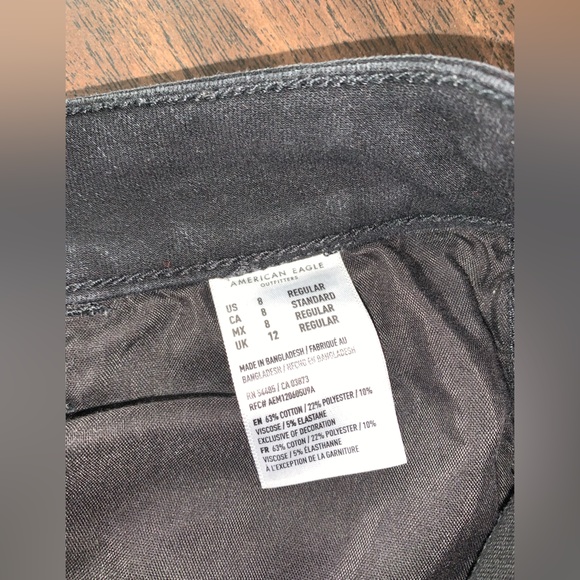 American Eagle Black High Rise Jeans - Picture 3 of 5